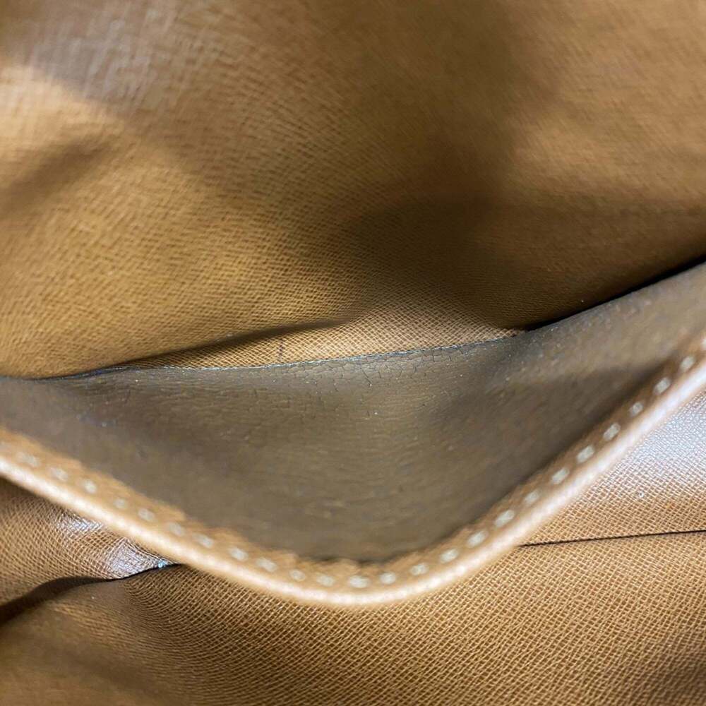 LOUIS VUITTON Authentic Brown Monogram Clutch Bag - Picture 10 of 11